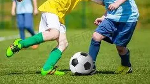 Baby音乐节现身影，无视婚变传闻笑谈自如